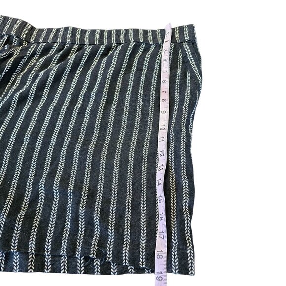 Nwt Sonoma Linen Blend Black Striped Mid Rise Mid thigh sz 4X - Picture 5 of 10